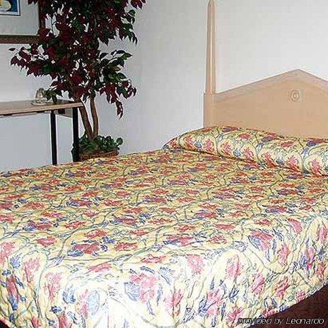 Stockton Travelers Motel Oda fotoğraf